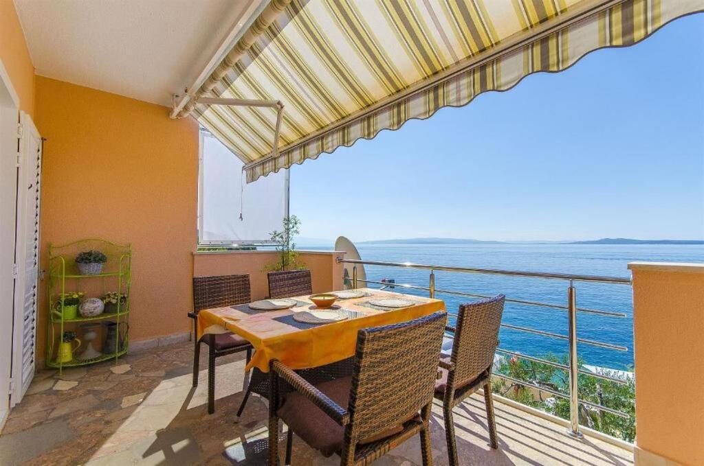 Apartments Nives Trogir Exterior foto