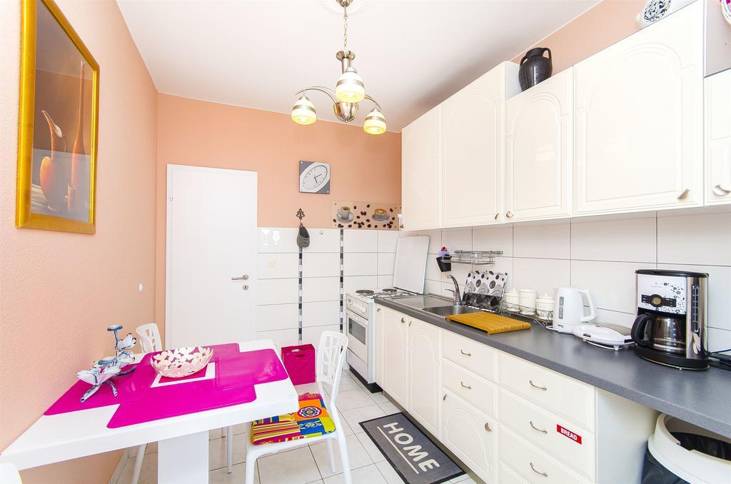Apartments Nives Trogir Exterior foto