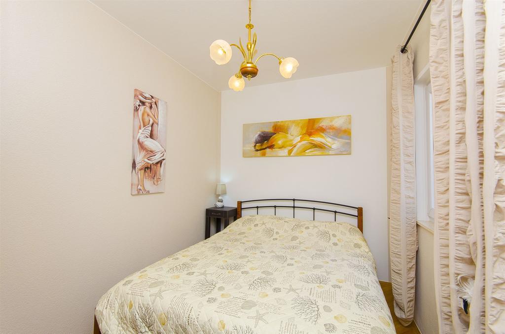 Apartments Nives Trogir Exterior foto