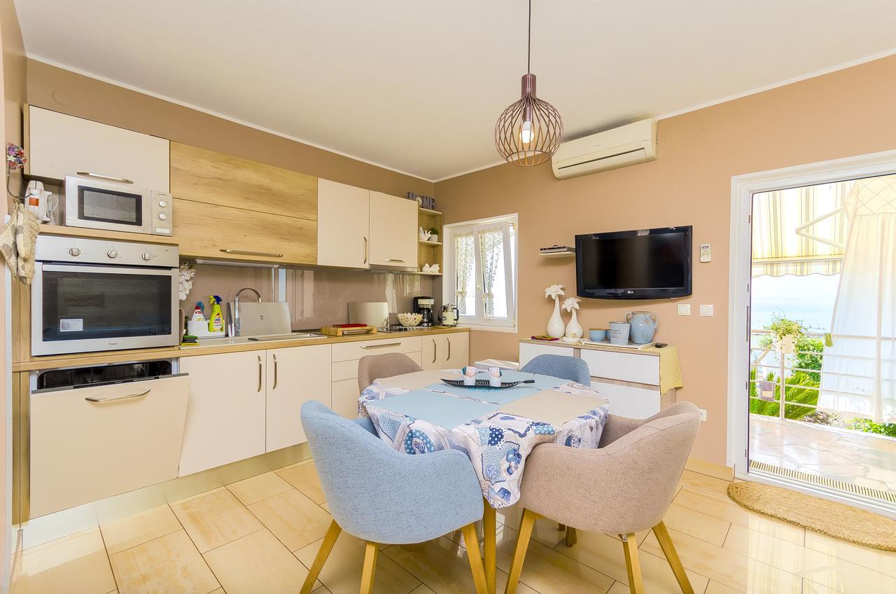 Apartments Nives Trogir Exterior foto